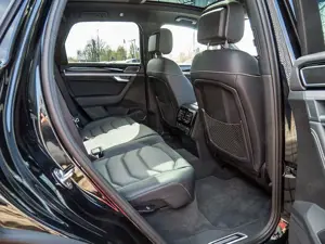 Volkswagen Touareg 3.0 TDI V6 R-Line 4MOTION PANO 360° Bild 4