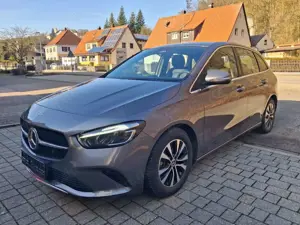 Mercedes-Benz B 180 7G-DCT Progressive Advanced
