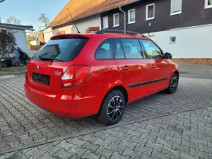 Skoda Fabia Fabia 1.2 HTP Combi Elegance Bild 4