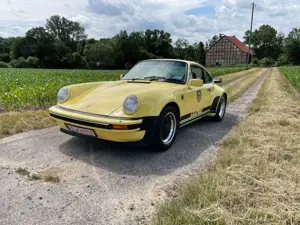 Porsche 930 911 turbo  "ohne Schiebedach " deutsch  H Ken.