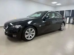 BMW 330 d Coupe xDrive*PDC*SHZ*XENON*