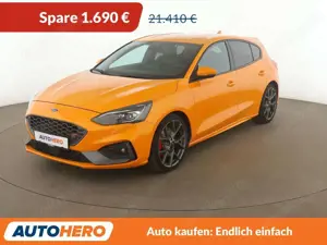 Ford Focus 2.3 EcoBoost ST*RECARO*LED*ACC*CAM*PDC*SHZ*BT*