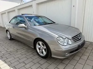 Mercedes-Benz CLK 270 CDI AVANTGARDE Automatik Bild 2