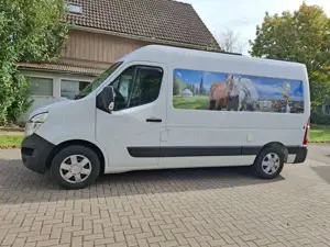 Nissan NV400 Bild 2