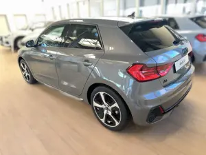 Audi A1 Sportback 30 TFSI S line Bild 3