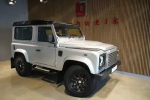 Land Rover Defender Bild 2