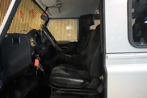 Land Rover Defender Bild 5