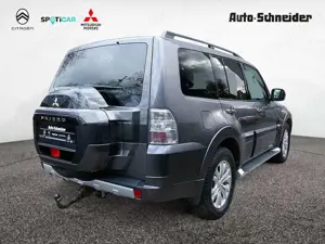 Mitsubishi Pajero Bild 3