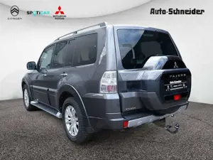 Mitsubishi Pajero Bild 4