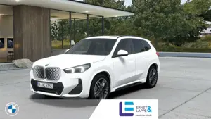 BMW iX1 xDrive30 M Sport || 19Z AHK Pano adapt.LED
