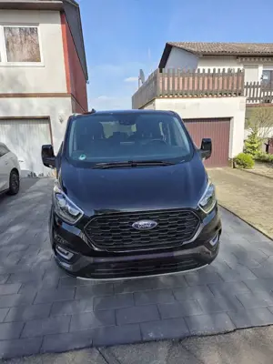 Ford Tourneo Custom Bild 2