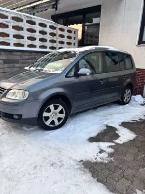 Volkswagen Touran Touran 1.6 FSI