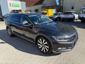 Volkswagen Passat Variant Highline 4Motion Pano AHK Alu
