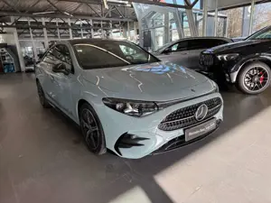 Mercedes-Benz CLA 180 AMG Night Adv+ Multibeam Distronic Pano Bild 4