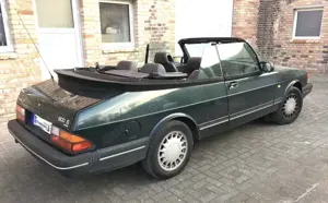 Saab 900