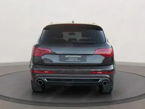 Audi Q7 3.0 TDI Exclusive 7 Sitze AHK Pano ACC Standheiz Bild 4