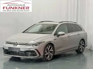 Volkswagen Golf VIII Variant R-Line DSG/PANORAMA/MATRIX!