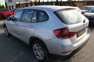 BMW X1 Baureihe X1 18 d sDrive Klima/PDC/Allwetterre Bild 3