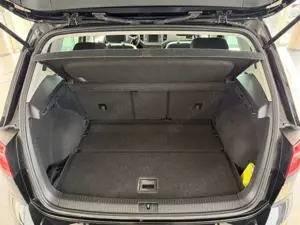 Volkswagen Golf Sportsvan VII Allstar 1.6 TDI SHZG PDC GRA Klima Navi Bild 4