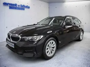 BMW 320 320d Touring Aut. Advantage NAVI SHZ PDC LED