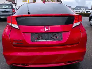 Honda Civic 2.2 i-DTEC Sport Bild 4