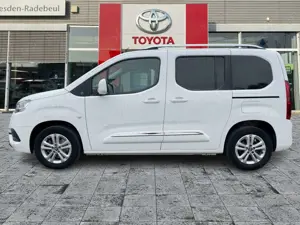 Toyota Proace City Verso 1.5 L1 Team D AHK*Navi*ACC*KAM Bild 5