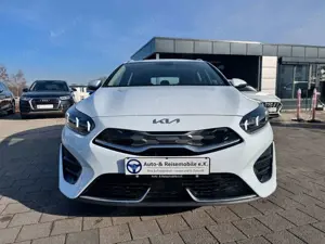 Kia Ceed SW / cee'd SW 1.6 Plug-in Hybrid /DSG Bild 2