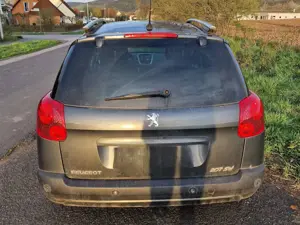 Peugeot 207 Bild 2