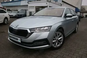 Skoda Octavia Octavia Combi 2.0 TDI DSG Style|NAVI|R-CAM|SHZG