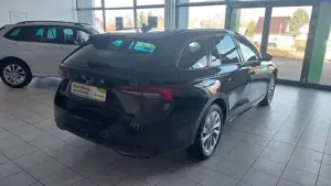 Skoda Octavia Combi IV 1.5 TSI mHEV *Head-Up Display* Bild 5