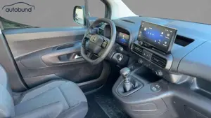 Opel Combo Combi 1,2 Turbo Edition Plus L1H1 LED Link LRH Bild 5