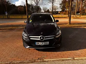 Mercedes-Benz B 220 Standard