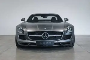 Mercedes-Benz SLS Coupe Bild 5