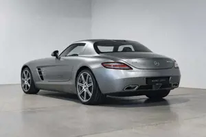 Mercedes-Benz SLS Coupe Bild 3
