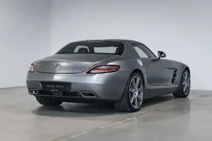 Mercedes-Benz SLS Coupe Bild 4