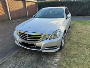 Mercedes-Benz E 200 CDI DPF BlueEFFICIENCY 7G-TRONIC Avantgarde