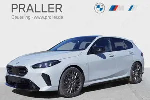 BMW 135 M135i xDrive M-Technik-Paket M-Sitze HeadUp 360Kam