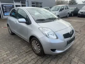 Toyota Yaris Klima / Navi / Automatik /