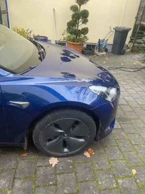 Tesla Model 3 Bild 4