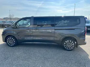 Ford Tourneo Custom Bild 2