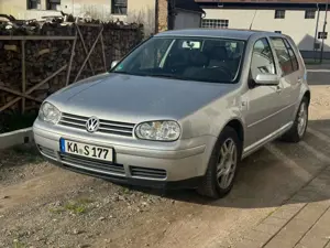 Volkswagen Golf Golf 1.6Sport Edition