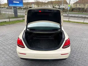 Mercedes-Benz E 200 d Limo TAXI MIETWAGEN KAMERA NAVI PDC Bild 5