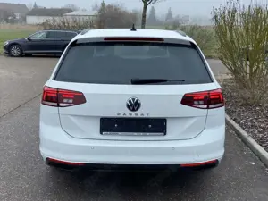 Volkswagen Passat Variant 2.0 TDI DSG Business PANORAMA+AHK Bild 4