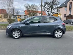 Renault Clio Bild 2