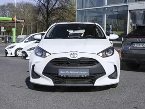 Toyota Yaris 1.0DUAL-VVTI COMFORT KLIMA RÜCKFAHRKAMERA Bild 5