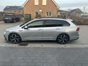 Volkswagen Golf Variant Golf VIII Variant Diesel 2.0 TDI SCR DSG R-Line