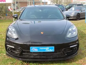 Porsche Panamera Sport Turismo 4 E-Hyb.Platinum Edition Bild 2