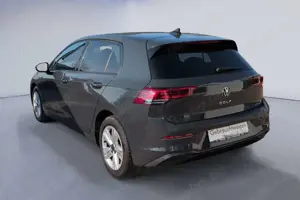 Volkswagen Golf VIII 1.0 eTSI DSG Life LED+ACC+APP+NAVI Bild 3