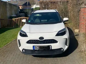 Toyota Yaris Cross AHK, Allwetterreifen, Hybrid 130 1.5 VVT-i Team Deutschland