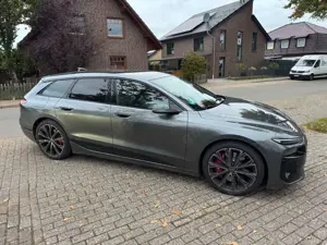 Audi S6 e-tron S6 Avant e-tron edition one grey